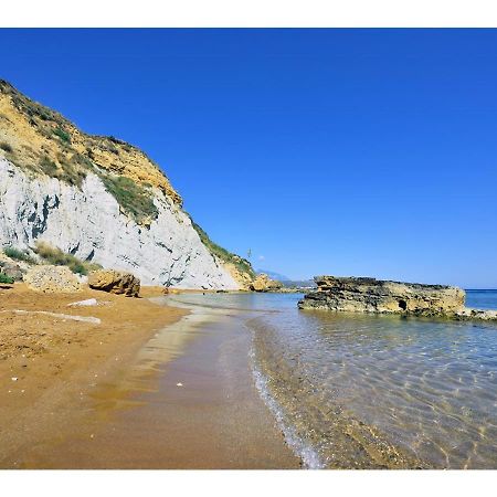 Apollonides Seafront Villa1 Aoede Lixouri Buitenkant foto