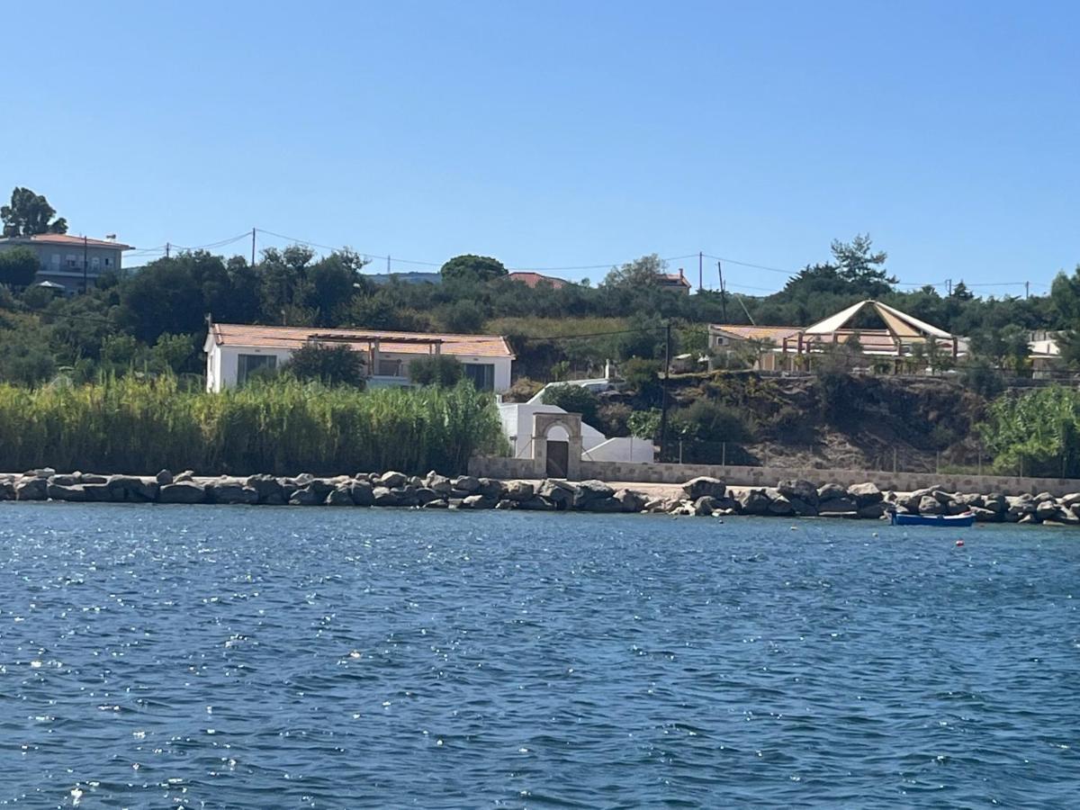 Apollonides Seafront Villa1 Aoede Lixouri Buitenkant foto