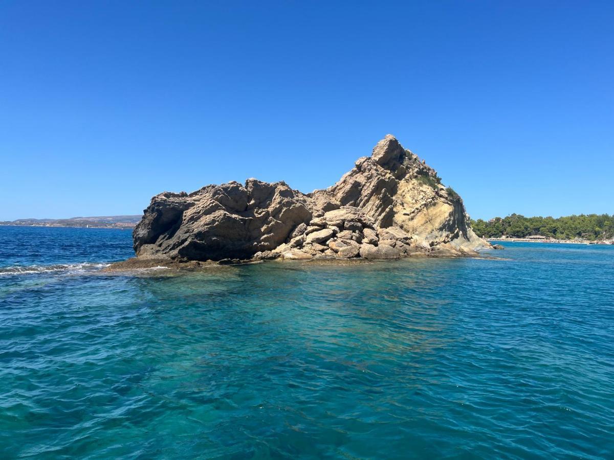 Apollonides Seafront Villa1 Aoede Lixouri Buitenkant foto
