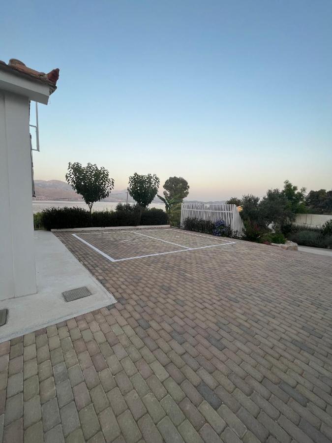 Apollonides Seafront Villa1 Aoede Lixouri Buitenkant foto